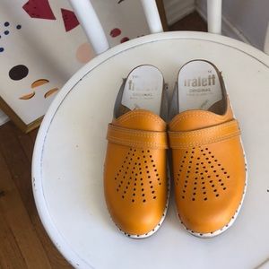 Vintage Tralett clogs